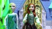 Disney Store Frozen Exclusive toy Dolls Anna and Elsa Ice Skating Set unboxing review