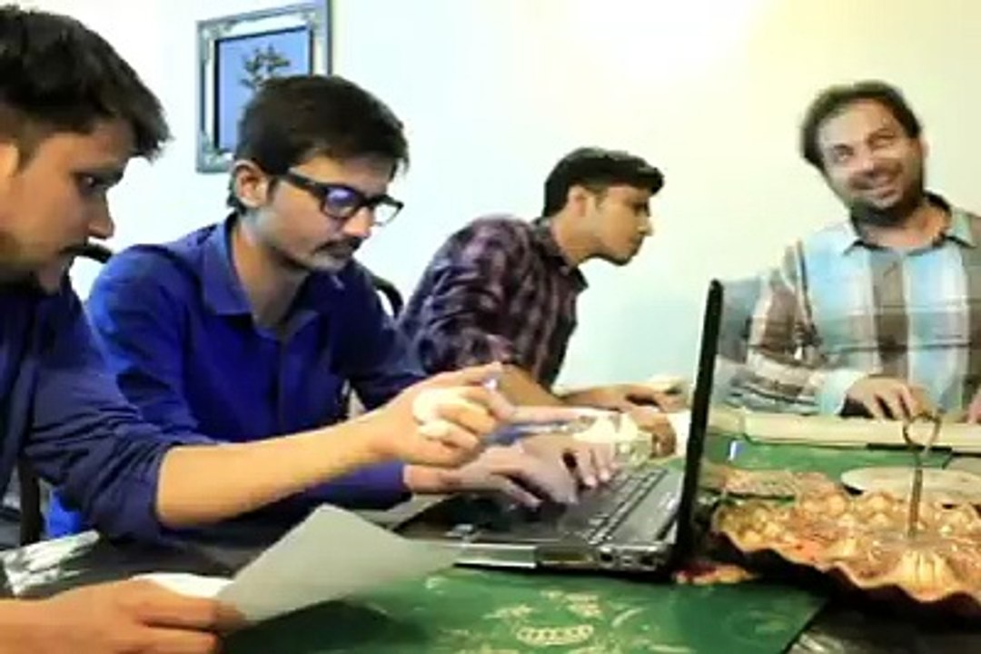 A funniest video of 2016 must watch hahahahaha