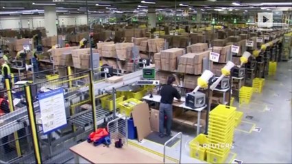 Amazon workers stage pre-Christmas strike in Germany