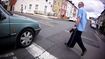 Road rage en Angleterre entre un cycliste et un automobiliste