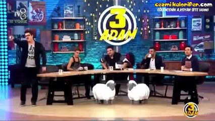 Hunharca gülen kız versiyon 3 adam