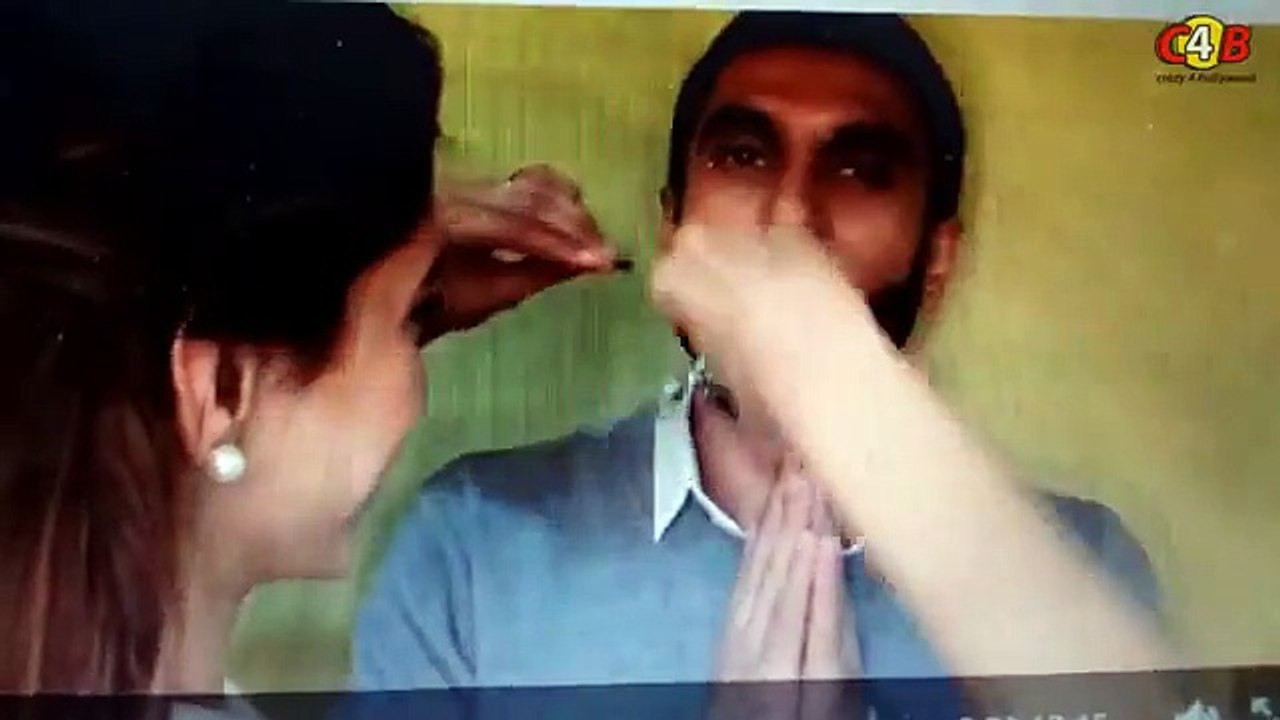 Ranveer Singh losed his Moustache