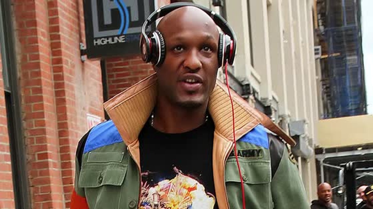 Lamar Odom läuft ohne Gehhilfe