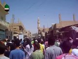 دير الزور: مظاهرة شعبية ضد تواجد داعش في مدينة البوكمال فرقها عناصر تنظيم البغدادي بالرصاص