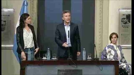 El presidente argentino Macri avala el levantamiento del "cepo" cambiario