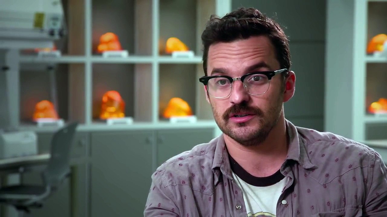 Jurassic World Interview - Jake Johnson (2015) - Chris Pratt, Bryce Dallas Howard Movie HD