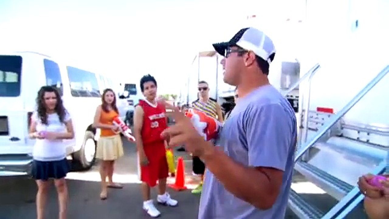 Re: Ashley Tisdale - Pranking Zac on the HSM 3 Set