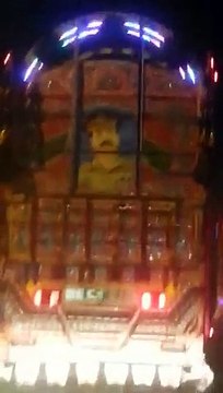 How a Pakistani Made Video at Night About General Raheel Very Interesting Message