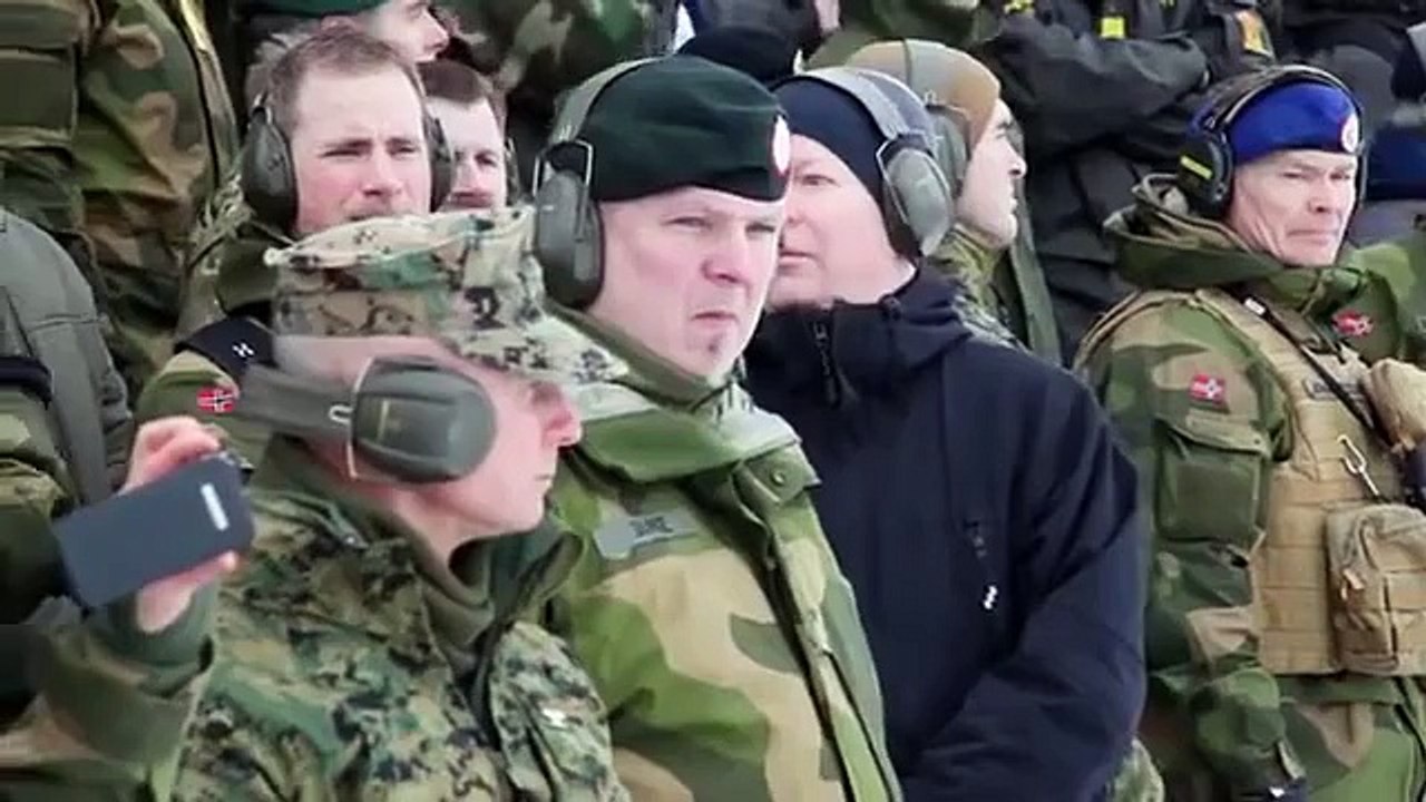 DEADLY PREDATOR Norwegian Army Leopard 2A4 tank as good as M1 Abrams