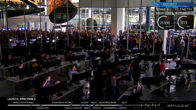 SpaceX fait revenir sa fusée sur Terre