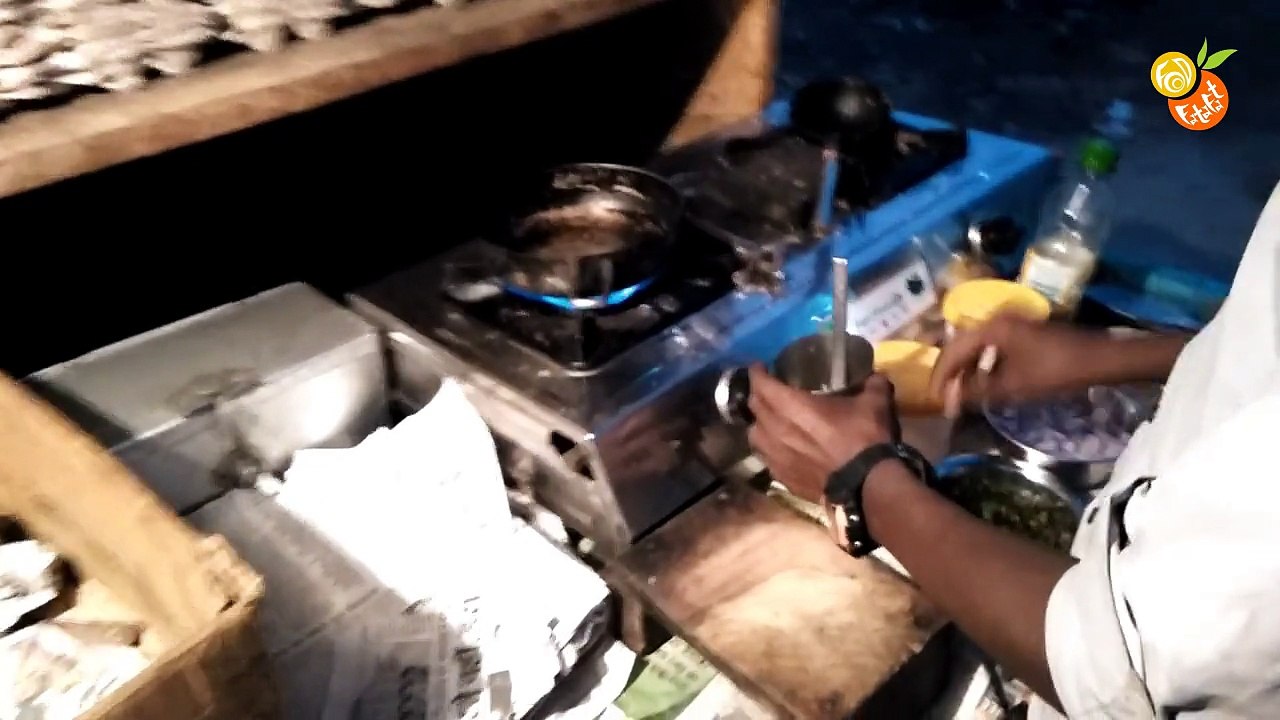 Egg Omelette  Indian Street Food  Spicy Food  Popular Indian Food Fatafat