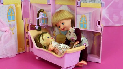 Barbie Baby Princess Castle Frozen Elsa & Kids ❤ Barbie Krissy Palace Toy Review DisneyCar
