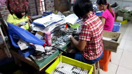 Door Hardware - China: Sanitary Cabins Hardware / Production 5