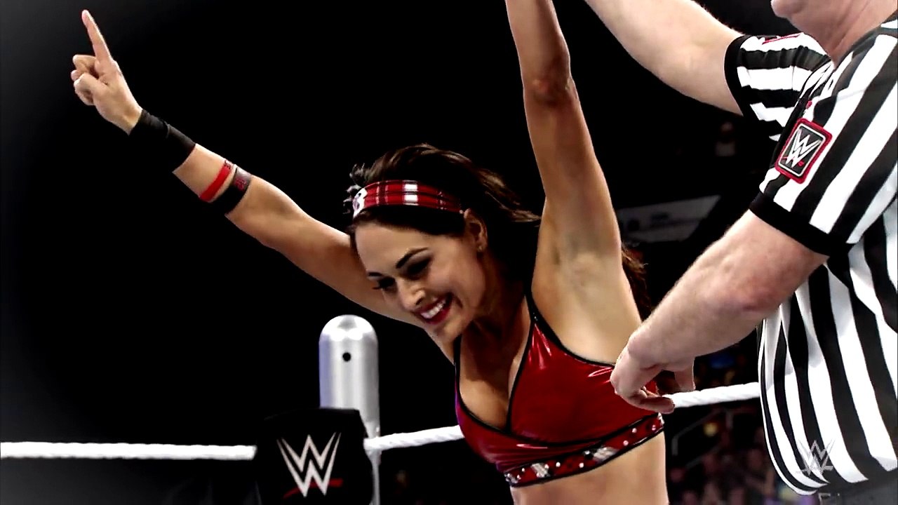 Brie Bella - Brie Bella's Reasons Not to Smoke