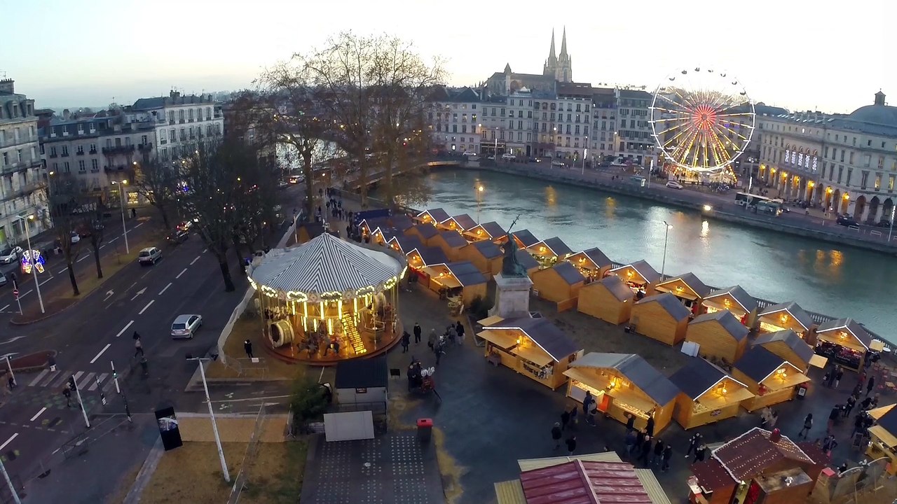 Noël 2015 à Bayonne Grande Roue et village de Noël - Vues aériennes