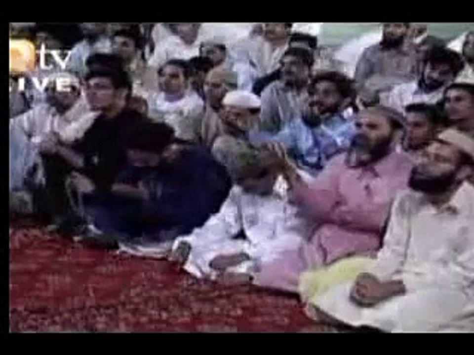 Owais Raza Qadri Kalam e Alahazrat Mujdawa Hai Aasiyo Complete)!!