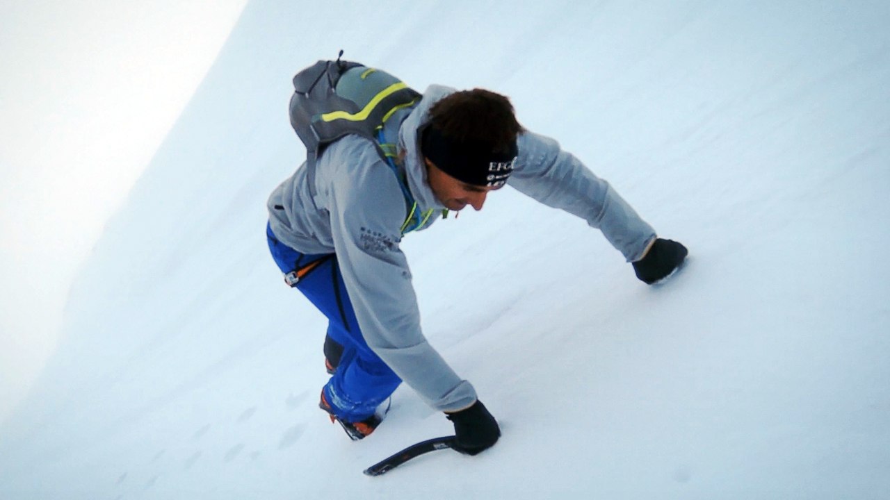Ueli Steck Runs Up Eighteen 4000m Peaks In A Day, Part 2 |...