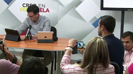 Capriles quer prioridade para economia
