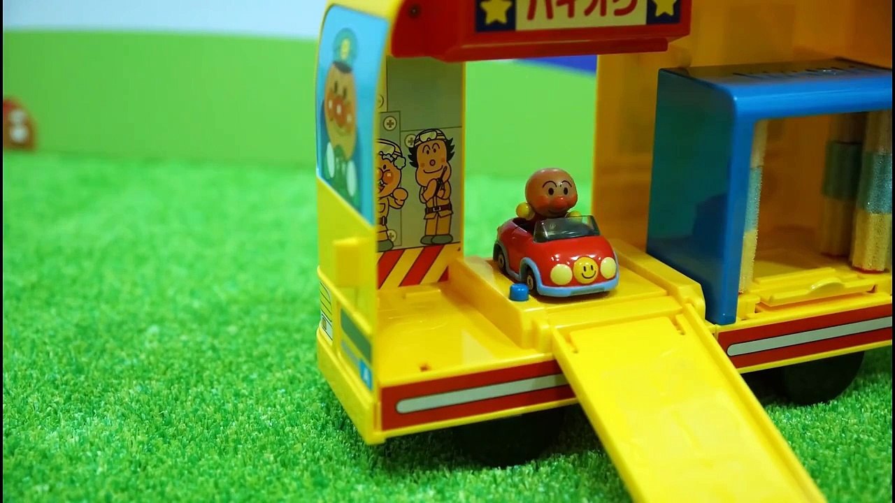 アンパンマンGOGOミニカー❤おでかけミニカーバス おもちゃアニメ❤おかあさんといっしょ