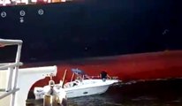 Tekne Tanker Gemisi Tarafından Ezilmekten Son Anda Kurtuldu