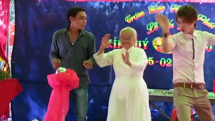 Cụ già 93 tuổi nhảy cực sung trong đám cưới