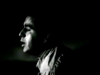 Toote Hue Khwabon Ne Humko Yeh Sikhaaya Hai - Reel.pk