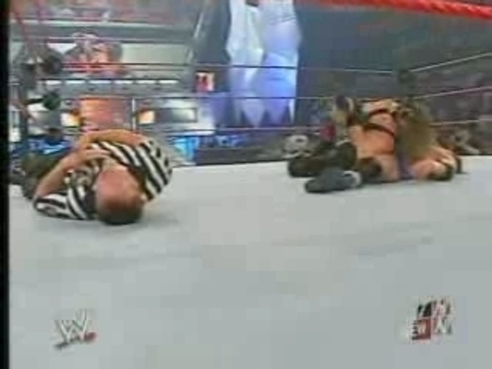 Triple H VS KANE