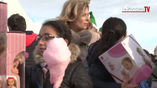 Valérie Trierweiler et Samy Naceri, mère et père Noël du Secours populaire