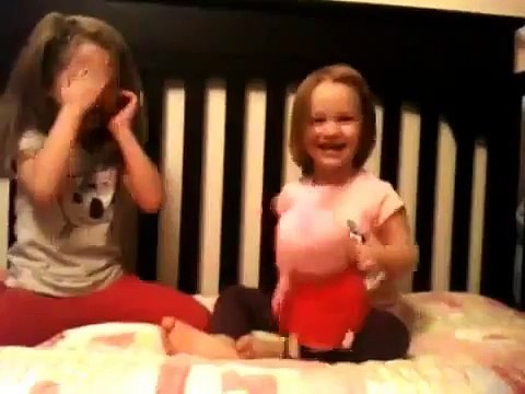 Thesimplemoms Toys Giggling with Hug 'n Oink Peppa Pig PeppaPig