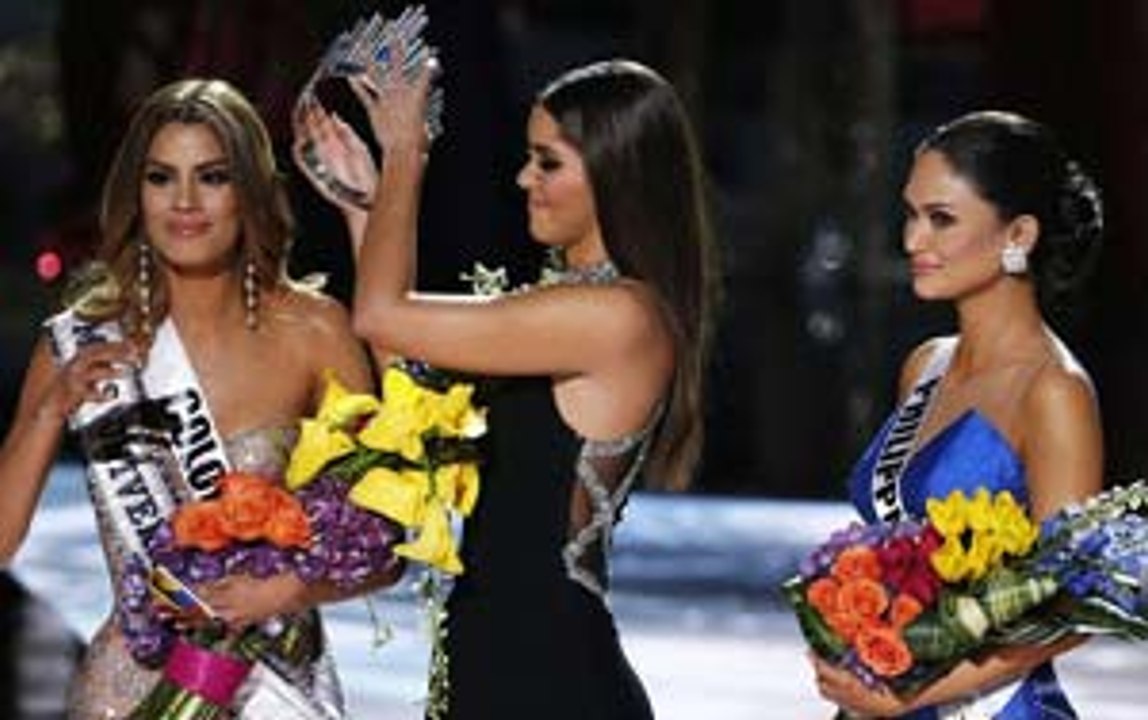 SHOCKING:: Wrong Winner 2015 is Crowned at Shocking Miss Universe Finale