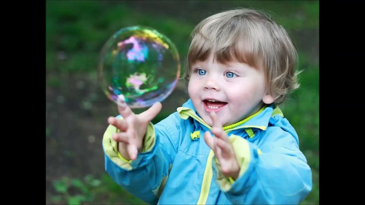 Daha Dün Annemizin Kollarında Yaşarken Çocuk Şarkısı