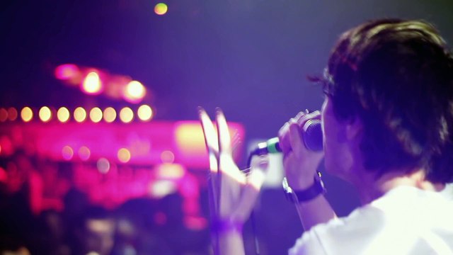 Hyacinthe - Est-ce que ces putes m'aiment ? (Live @ Nouveau Casino, 18/12/2015, soirée Abcdr Du Son)