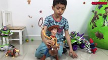 Disney Toy Story Giant Surprise Egg Unboxing Opening Buzz Lightyear Woody TOYS COME ALIVE