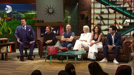 Beyaz Show Beyaz, seyircilerini Simge Sağına kaptırdı!