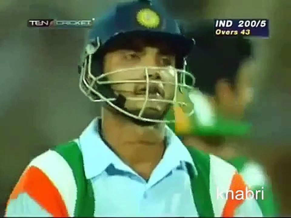 Wasim Akram v Saurav Ganguly  _ _ Classic Reverse swinging yorker