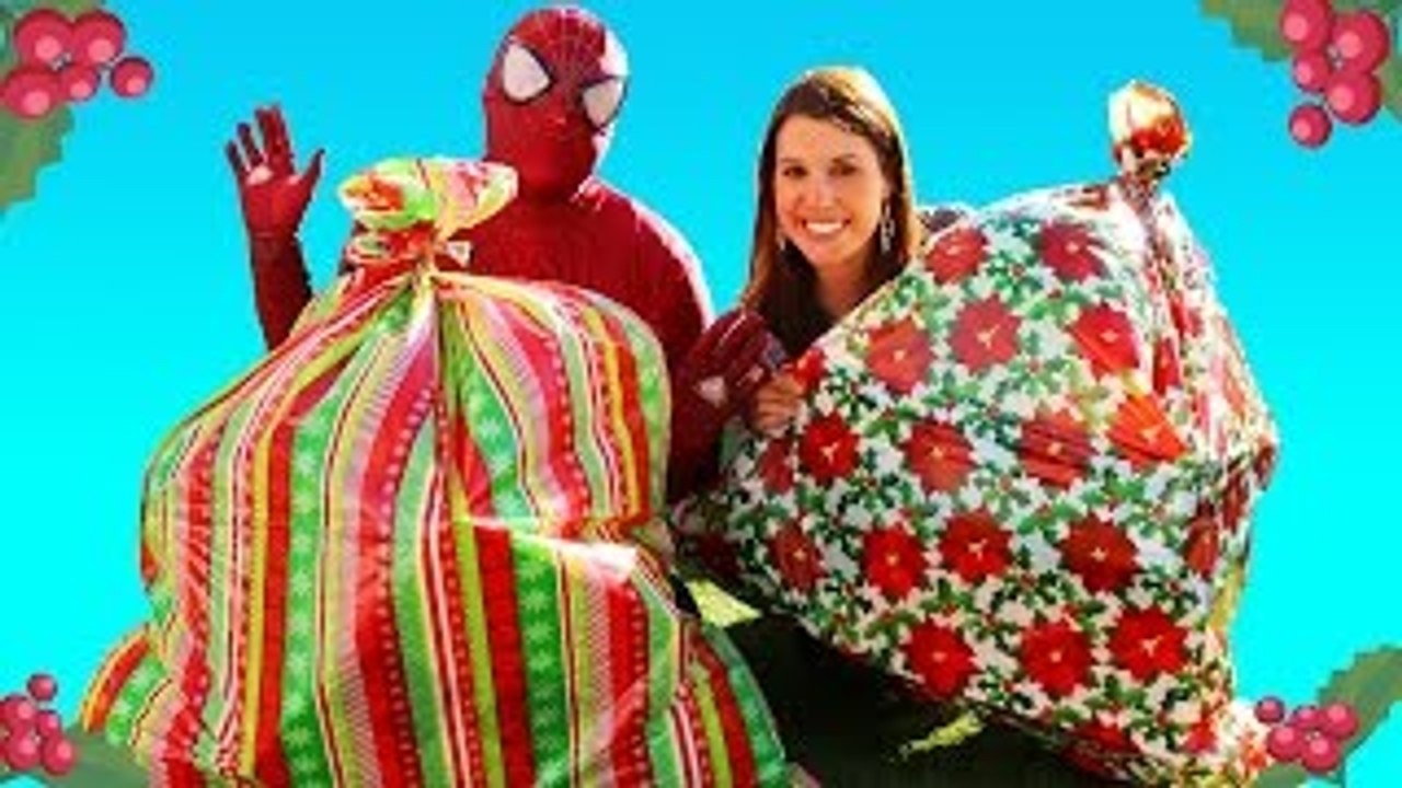 GIANT SURPRISE TOYS CHRISTMAS BAGS! Balloons, Blind Bags, Cars Toys & Barbie DisneyCarToys