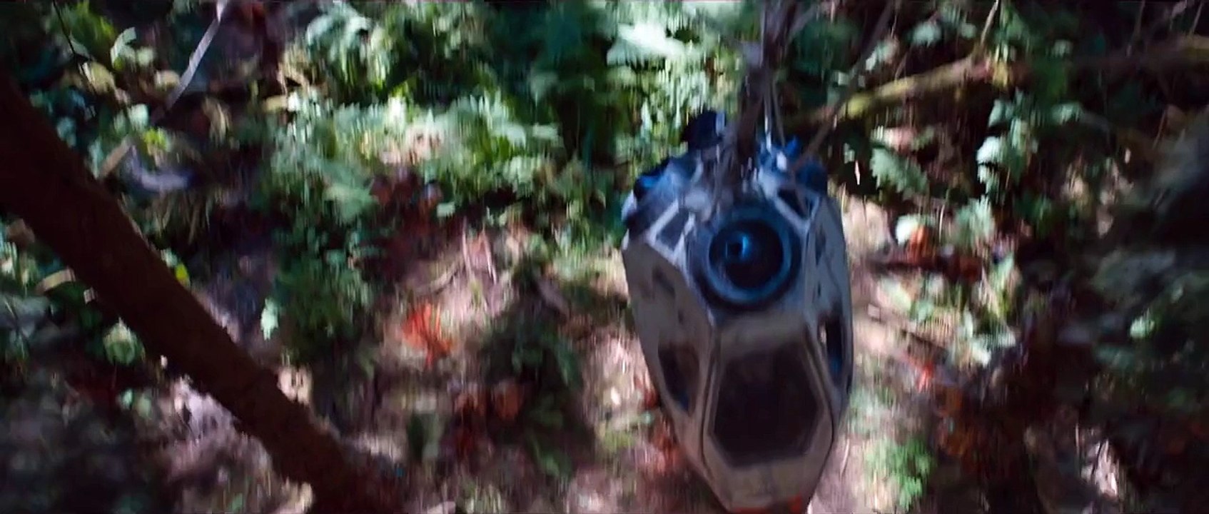 Star Trek Beyond Official Trailer - Chris Pine, Zachary Quinto, Simon Pegg