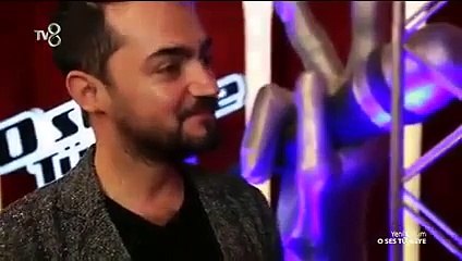 Barış Akarsu'nun çocukluk arkadaşı O Ses Türkiye sahnesinde