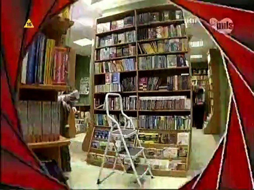 Kütüphanede Erkeklere Yapılan Şaka