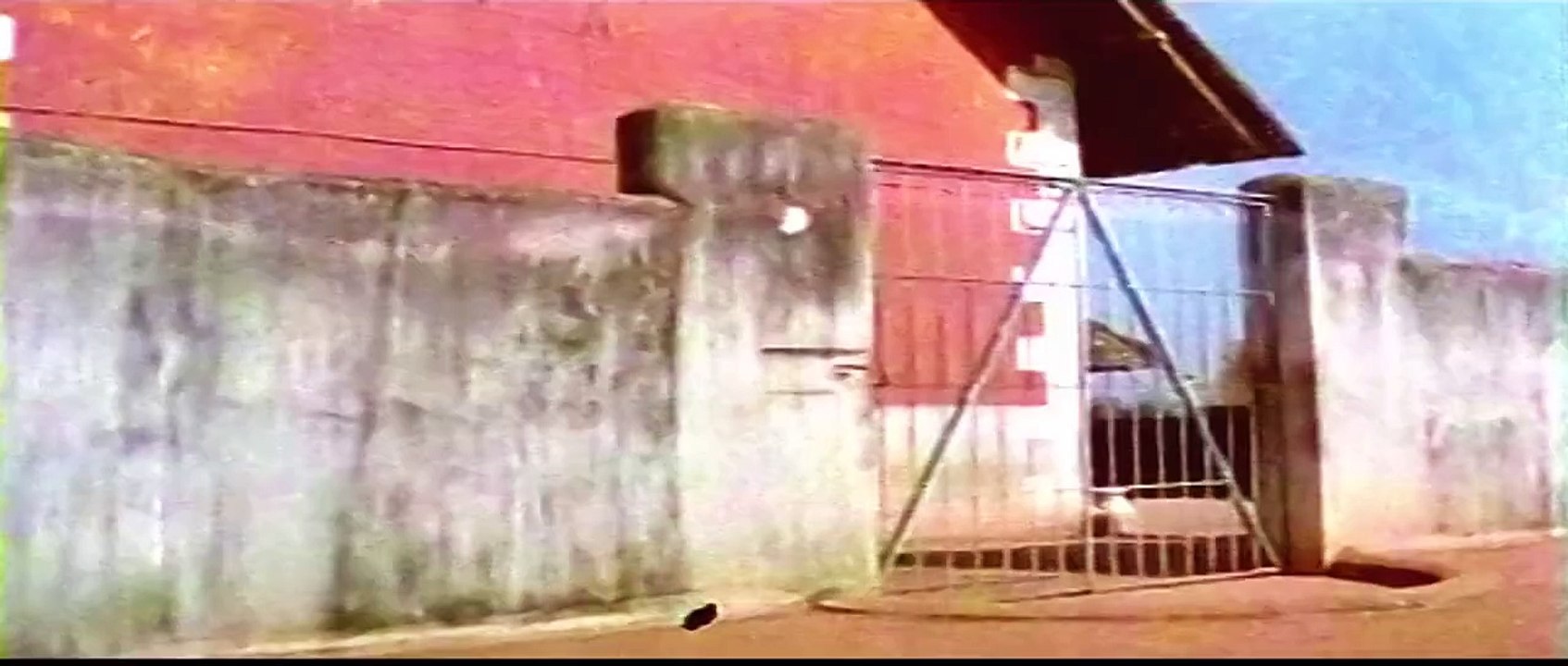 ☞ Level Cross - Malayalam Movie Video Clip 5