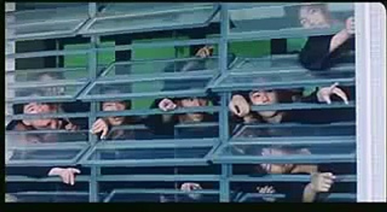 Gelmiş geçmiş en saçma Kavga sahnesi