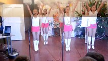 Beautiful Schoolgirls dancing dancing cheerleaders