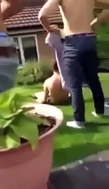 Koplak ngerjain biar nyium pantat