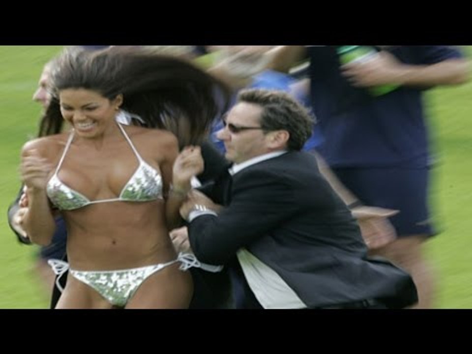 Craziest Pitch Invaders ● Funny & Violent Crash Fielders ● Comedy Football