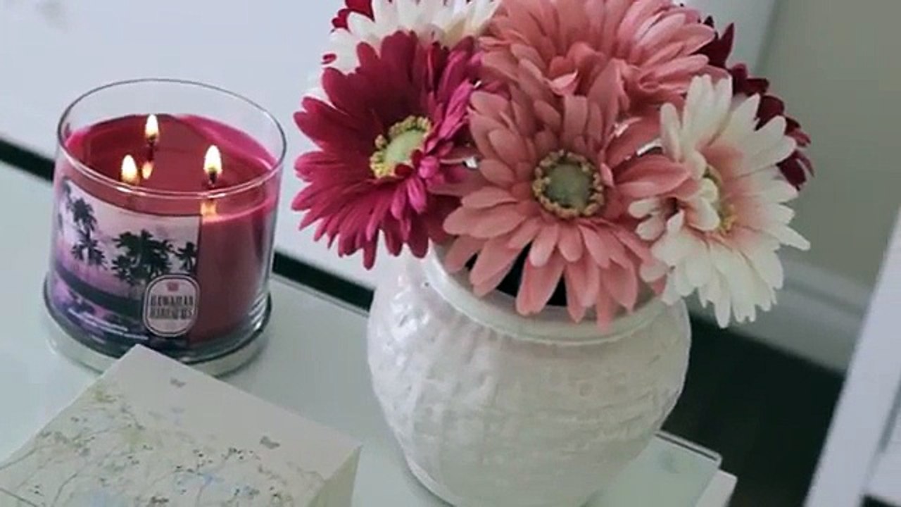 ROOM TOUR + NAIL POLISH COLLECTION!!!