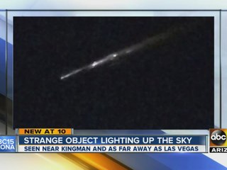 Strange light lights up western sky