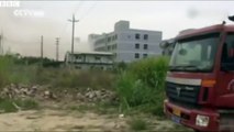 Video captures moment China landslide hit Shenzhen - BBC News