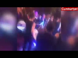 Mustafa Pektemek'in düğününde Atiba Hutchinson'dan davul şov