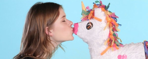 marie france se fait un look de bal avec La Redoute