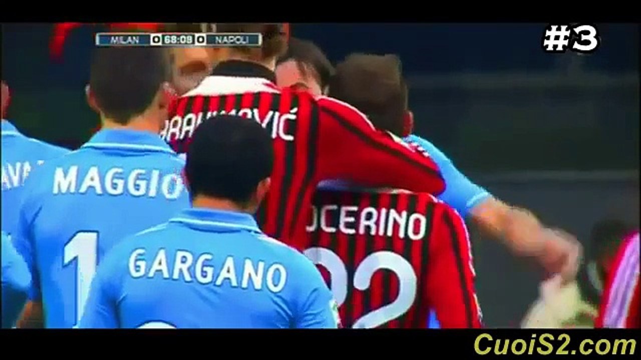 Tổng hợp những tình huống hài hước nhất trong bóng đá